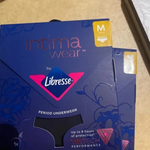 Menstrosa - 2st menstrosor från libresse. Har testat innan dom funkar jätte bra, dem är inte engångs, man kan tvätta dom och återanvända igen! Storlek M