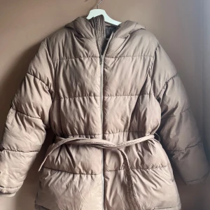 Vinterjacka - Vinterjacka i jättebra skick