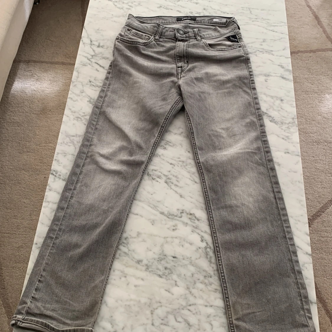 Grå Replay Jeans Modell Thad - 90