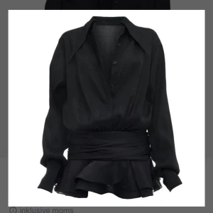 Skjortklänning - Oanvänd skjortklänning. Prislapp kvar. Perfekt till alla tillfällen snygg både sommar och höst klänning!