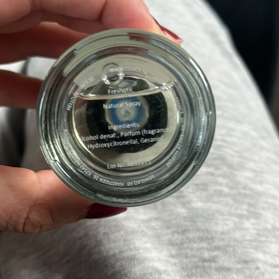 Väldigt fräsch doft, helt oanvänd - 90