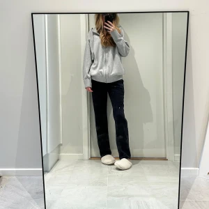 Hoodie Filippa K  - Ljusgrå Hoodie från Filippa K  Finstickat isch material 