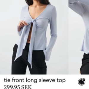 Knyt topp - Ljusblå knyt topp från gina, knappt använd så bra skick❣️