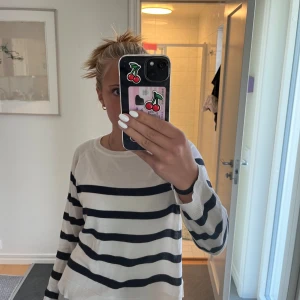 Zara tröja - En tunnare tröja från zara. Storlek S ,användt få gånger