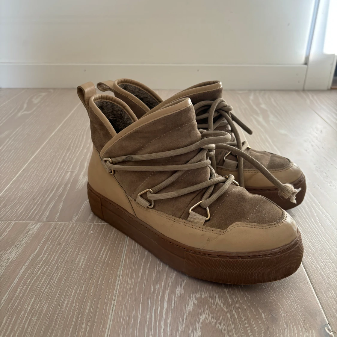 Inuikii liknande boots - 92