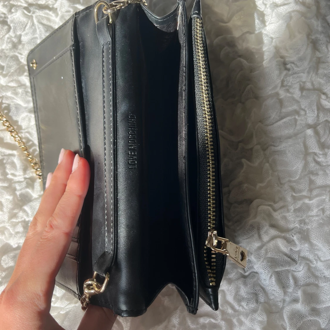 Moschino väska  - 92