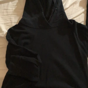 Hoodie  - Svart hoodie