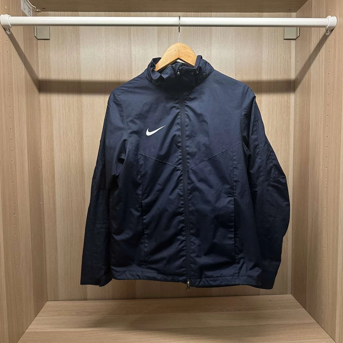 Nike windbreaker