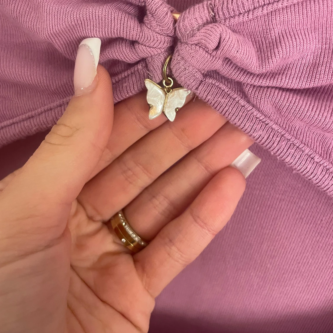 Lila/rosa långärmad tröja med utskärning💜  - 91