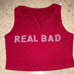 Simpel röd topp ✨❤️ - Bara använt två gånger:)✨