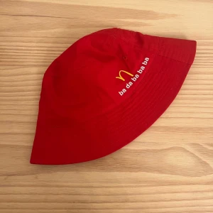 Helt nya röda kepsen från Mcdonald’s - Helt nya röda kepsen från Mcdonald’s