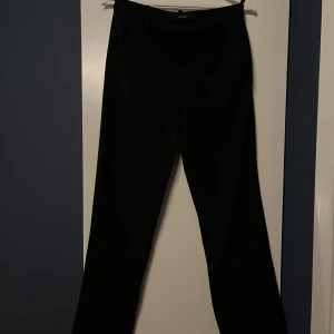 Kostymbyxor Vera Moda  - Straight kostymbyxor från Vera Moda 
