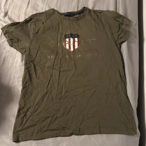 Gant t shirt - Bra skick i storlek M
