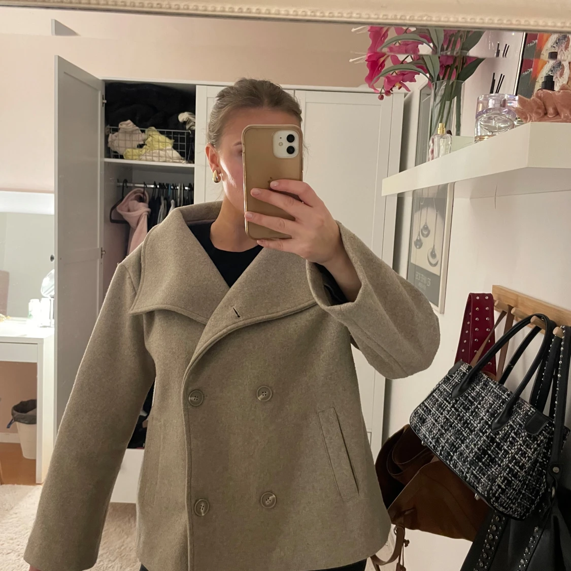 Beige kappa från Bubbleroom