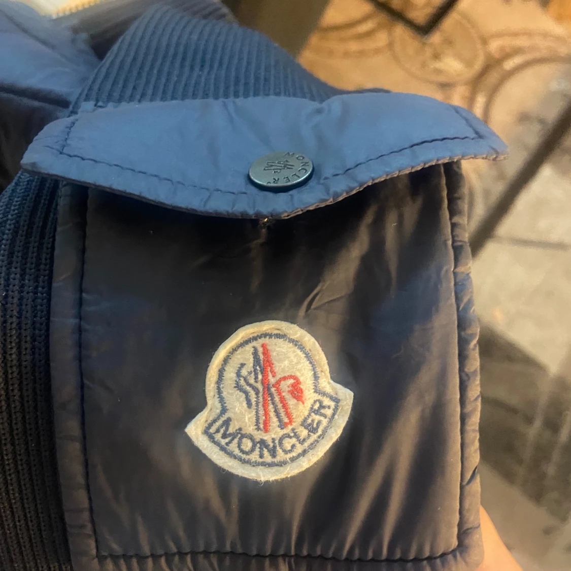 Mörkblå jacka från Moncler - 92