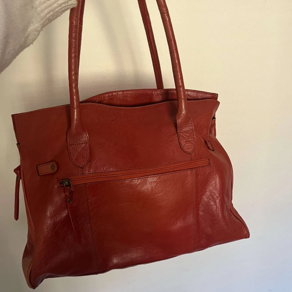 Röd skinnväska  - 90