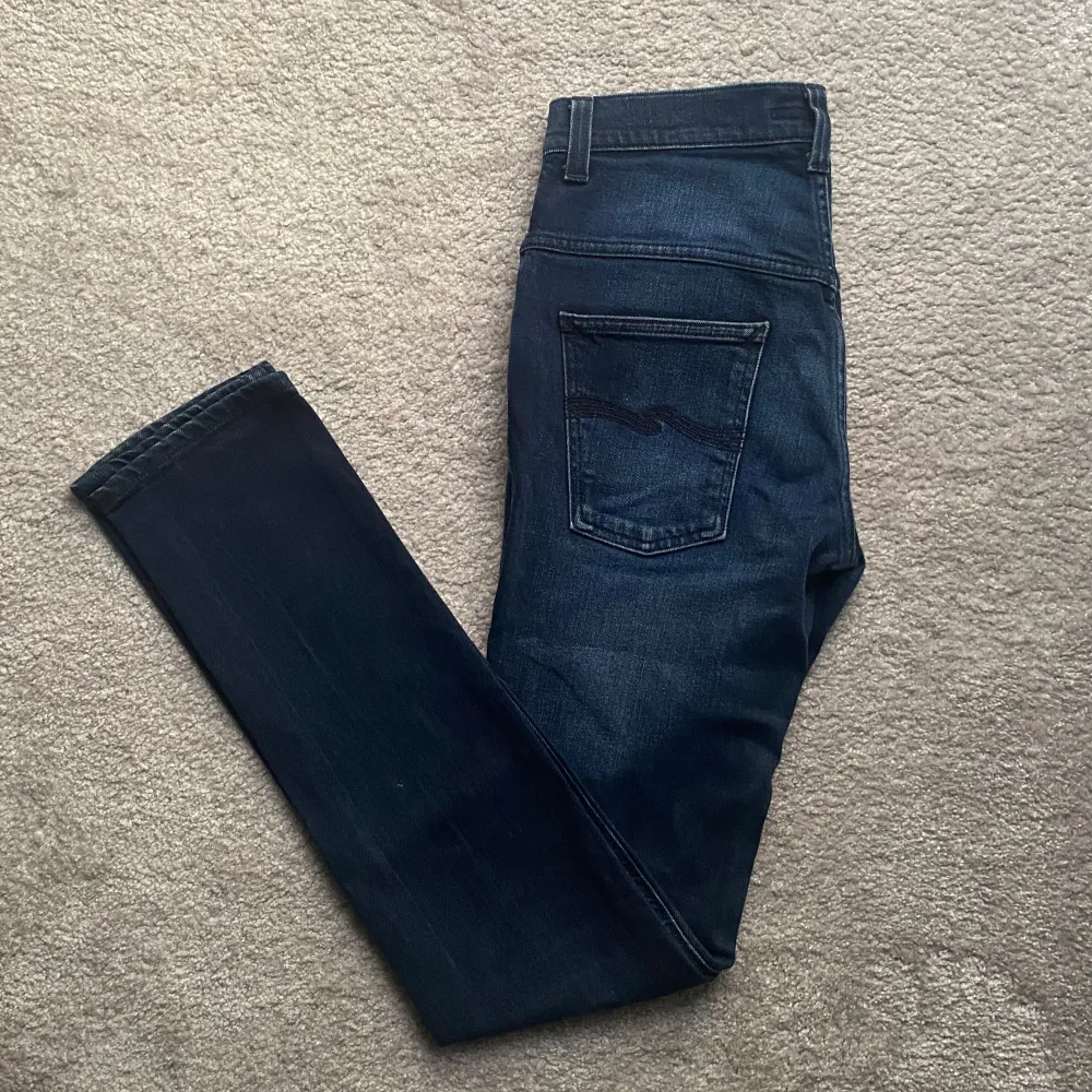 Ett par riktigt feta nudie jeans❗️| Modell: Thin Finn- Slimfit 👖| Skick: 9,5/10✅| Hör av er vid fler frågor🦦. Jeans & Byxor.