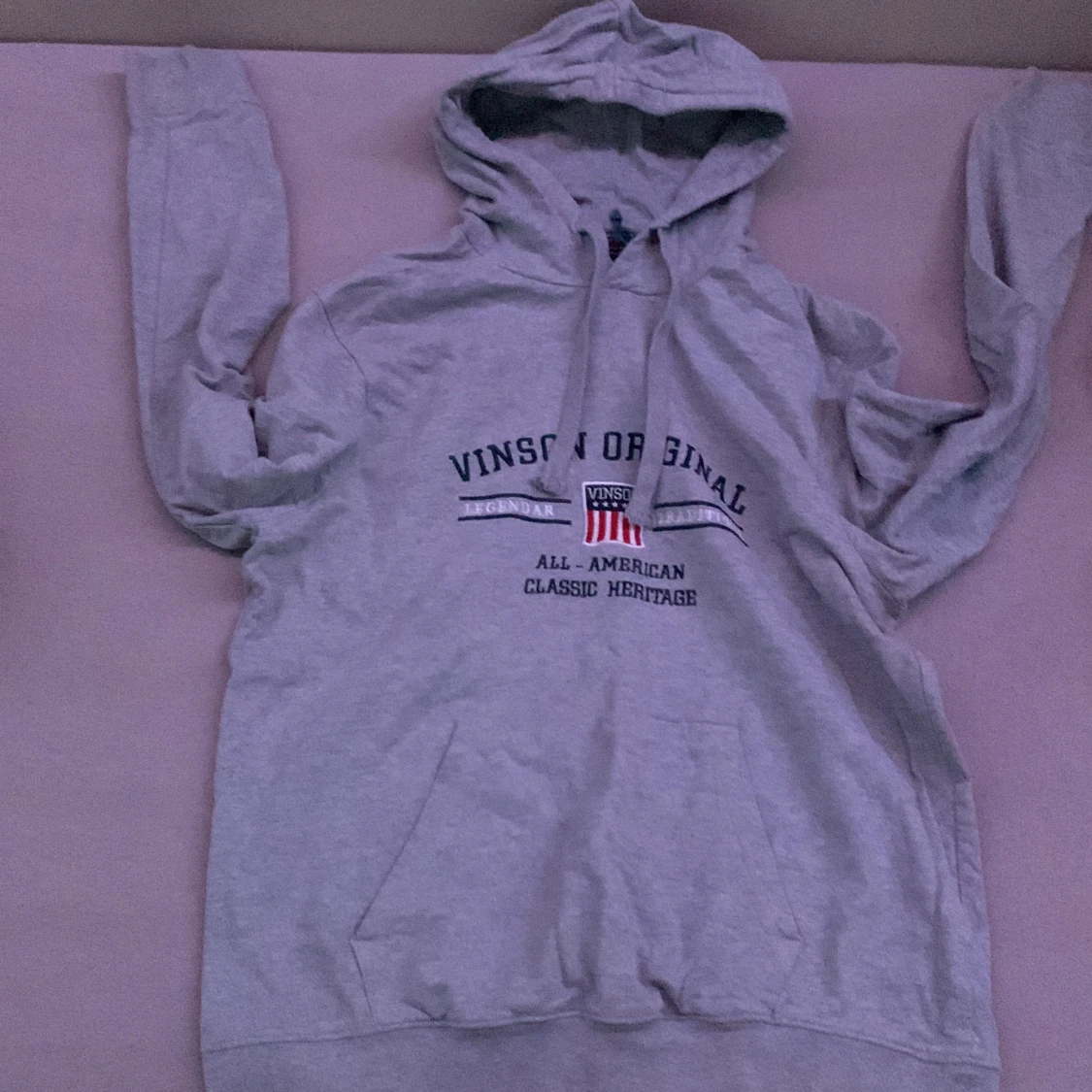 Grå hoodie från Vinson Signal