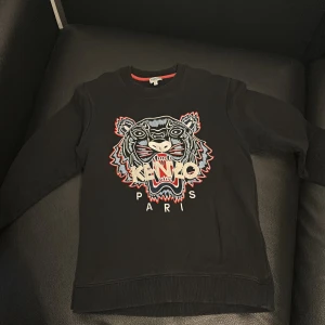 Kenzo Paris tröja  - Bra skick. Pris kan diskuteras 