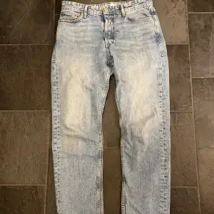 Jack and Jones jeans loose chris i storlek w30 L30 i fint skick 