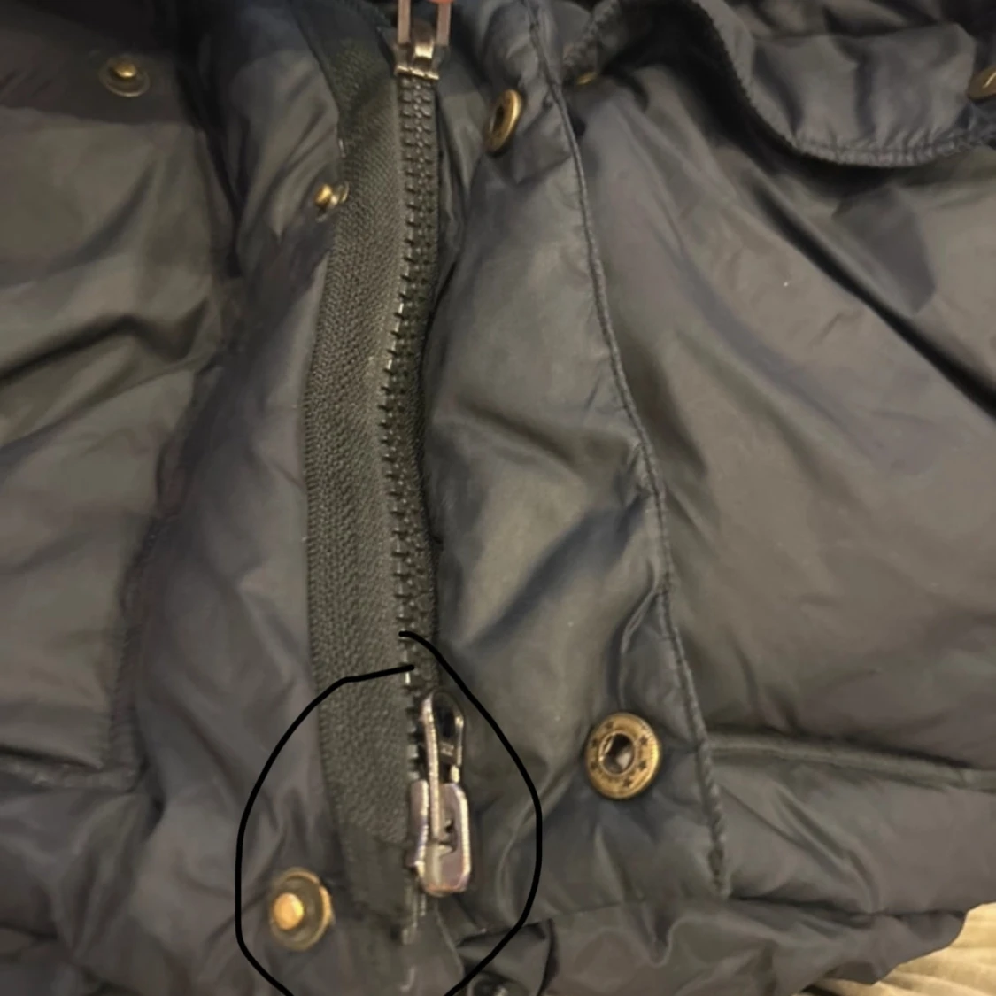 Svart dunjacka från Fjällräven - 92