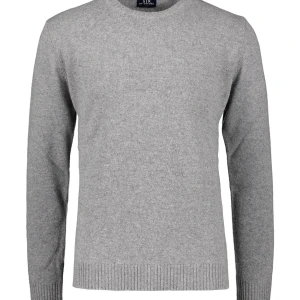 Grå tröja från Sir of Sweden - Säljer en snygg grå cashmere stickad från Sir of Sweden. Nypris 1799. Skick 9/10. Passar även M (183cm). Skriv gärna vid eventuella frågor!