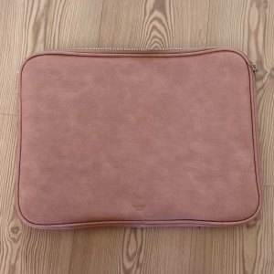 Rosa datorfodral - Rosa datorfodral i jätte bra skick💗