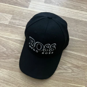 Hugo Boss Keps - Hugo Boss Keps i fint skick. (Replika) 