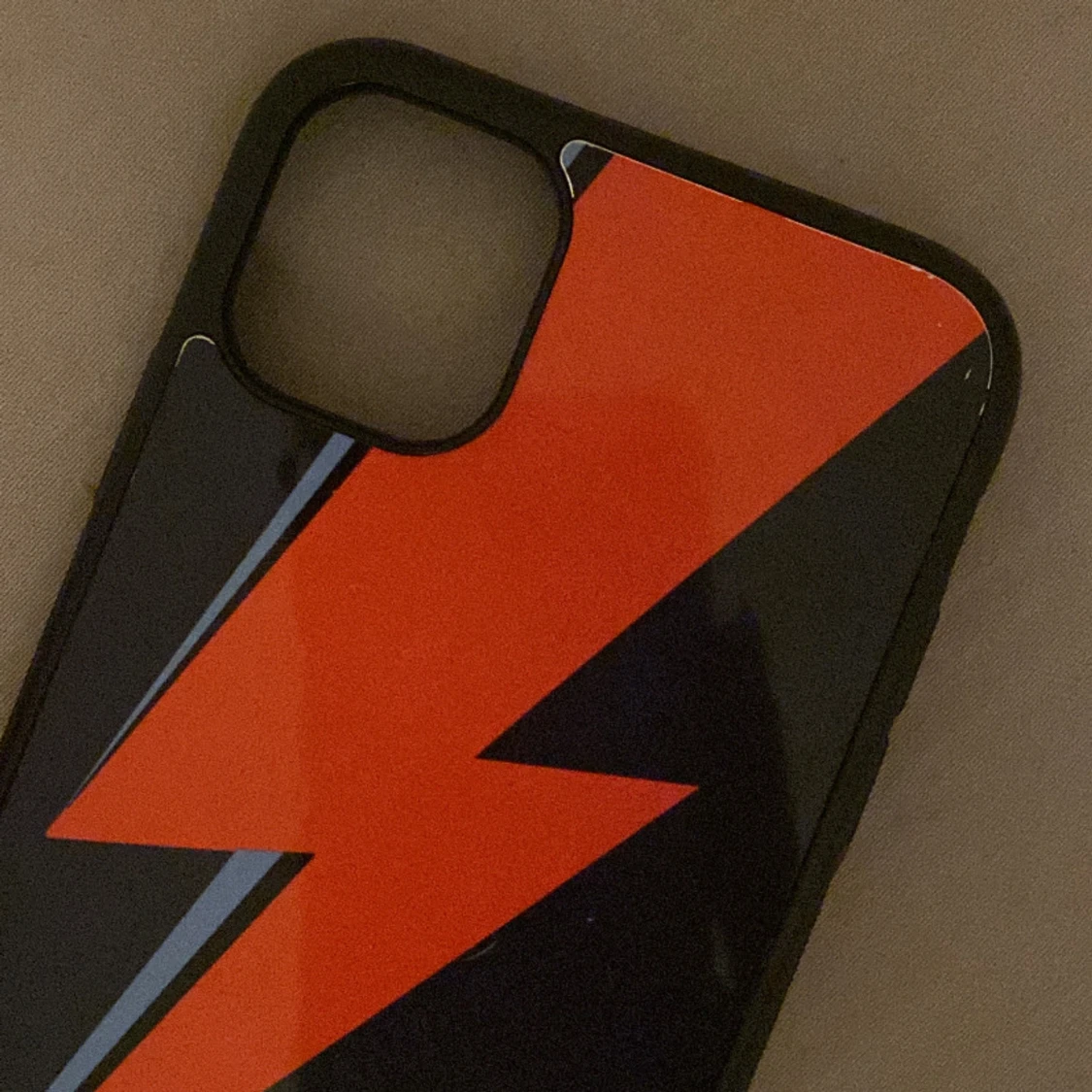 Blixt mobilskal  - 90