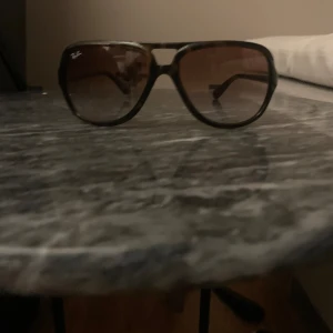 Ray ban solglasögon  - Ray ban solglasögon pris 549