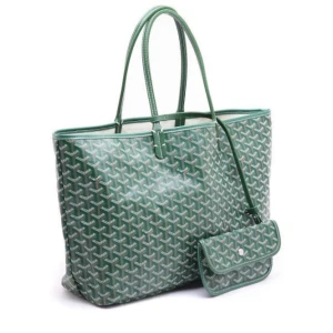 Goyard Väska - Säljer denna väska! Kan gå ner i pris vid snabb försäljning! Jöttebra skick och använd Max 3 gånger. Skriv privat för egna bilder<3