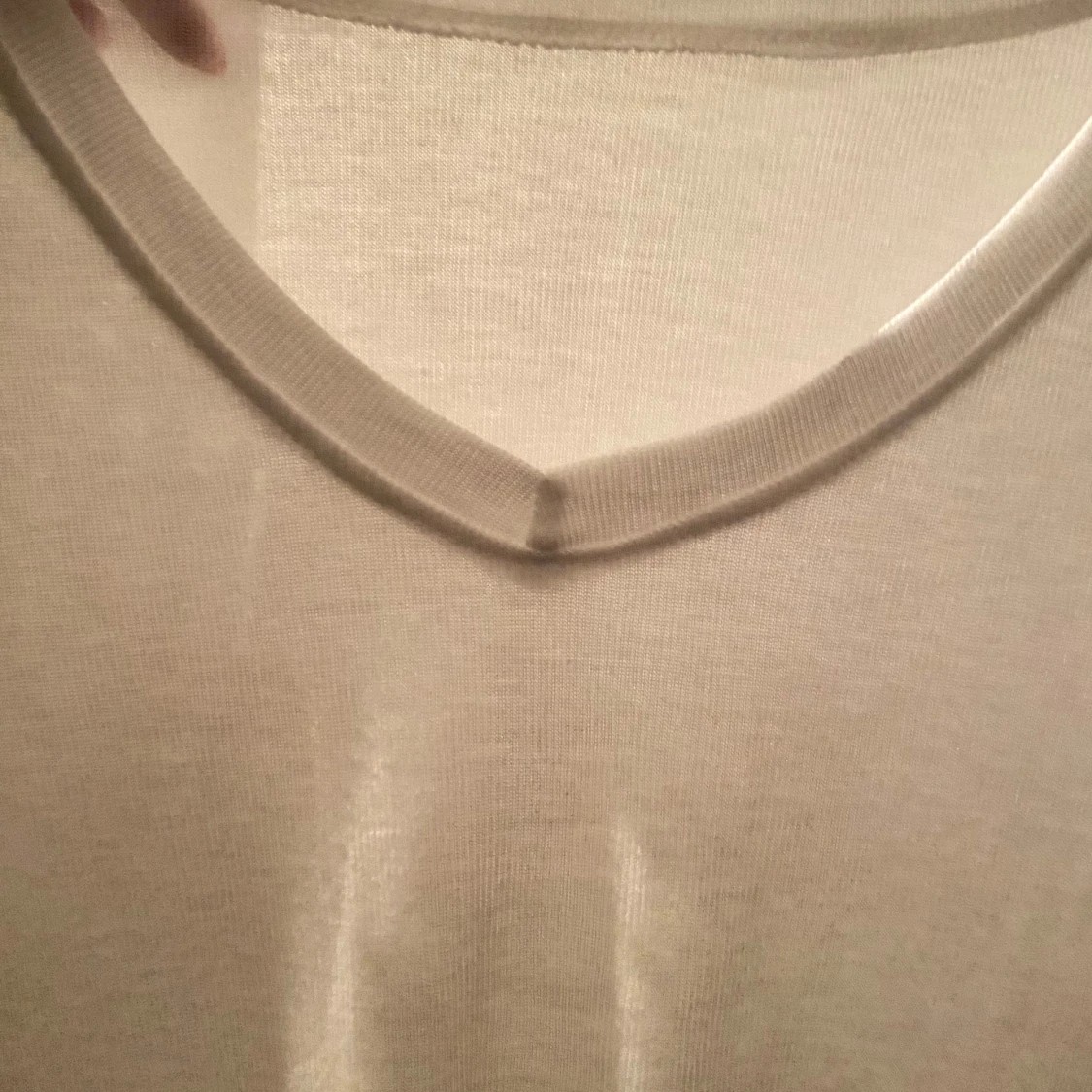 Vit och svart offshoulder långärmad tröja