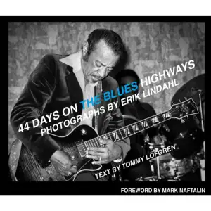 Det har gått drygt fyrtio år sedan denna fantastiska resa. Nu har Erik Lindahl samlat ihop mängder av fotografier och presenterar en stor del av detta material i denna bok, med titeln “44 days on the blues highways”. Tommy Löfgren har utgått från tidningsartiklar, broschyrer och sina minnen och skrivit texter till bokens olika avsnitt. Dessa texter är skrivna på amerikanska, och i denna bok återges de på originalspråket.    Format Inbunden   Omfång 140 sidor   Språk Engelska   Förlag Bokförlaget Tid och Rum   Utgivningsdatum 2020-10-01   Medverkande Tommy Löfgren   ISBN 9789187755132  