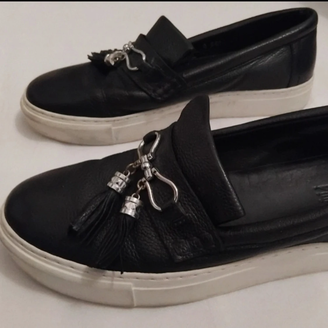 Billi bi Svarta loafers  - 90