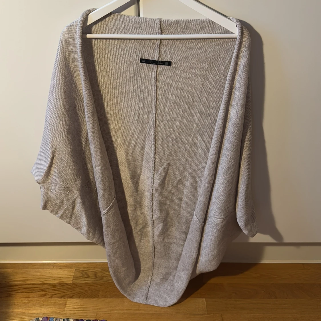 Beige stickad kofta  - 27