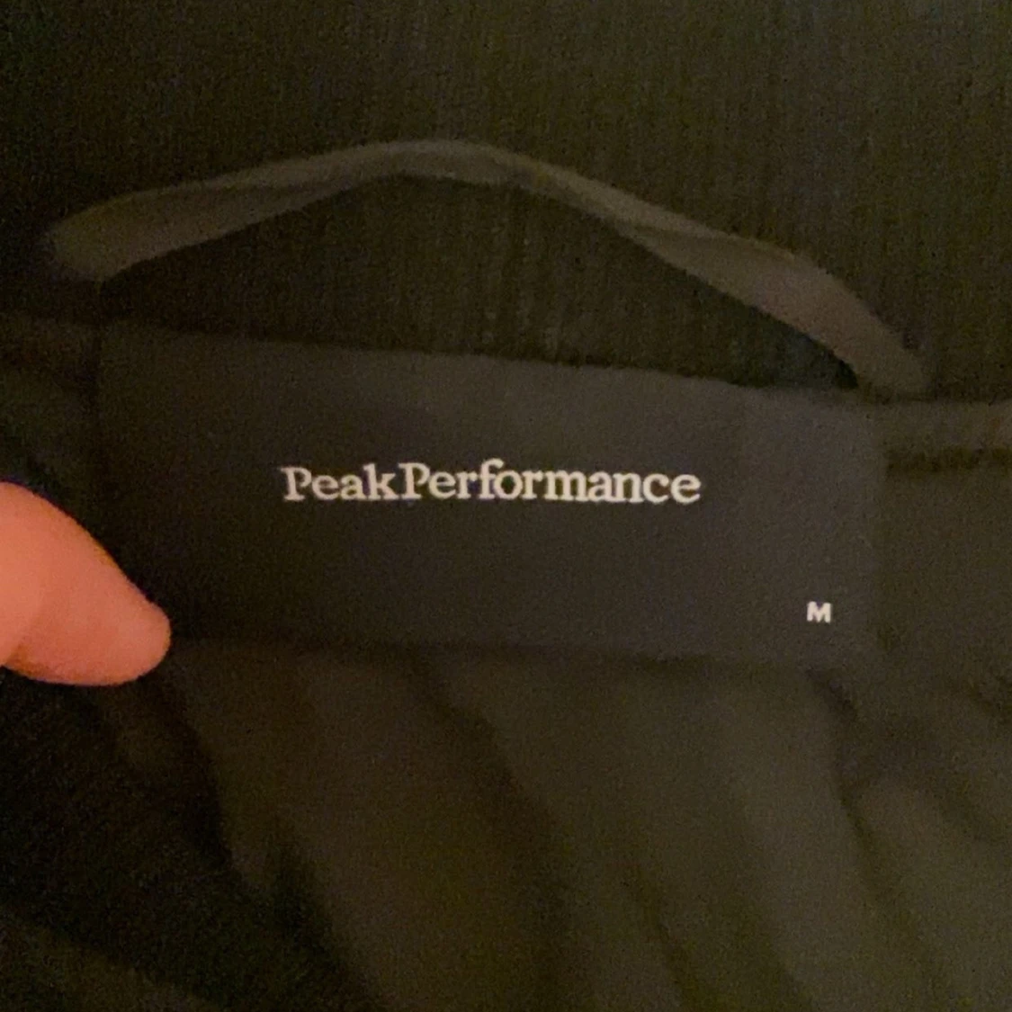 Svart bomberjacka från Peak Performance - 90