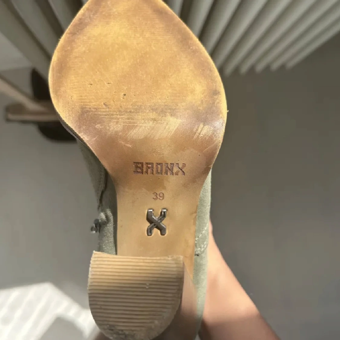 Gröna stövlar från Bronx - 91