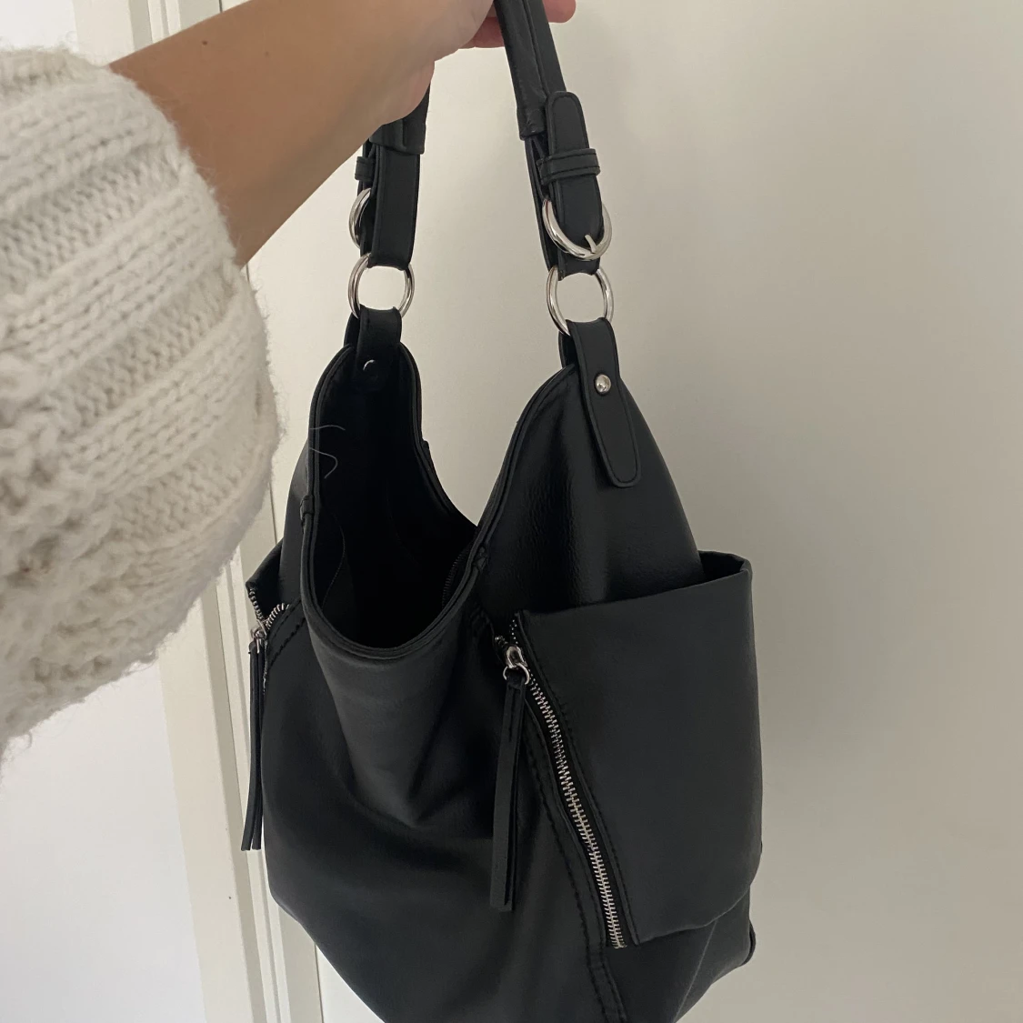 Stor svart väska - 90
