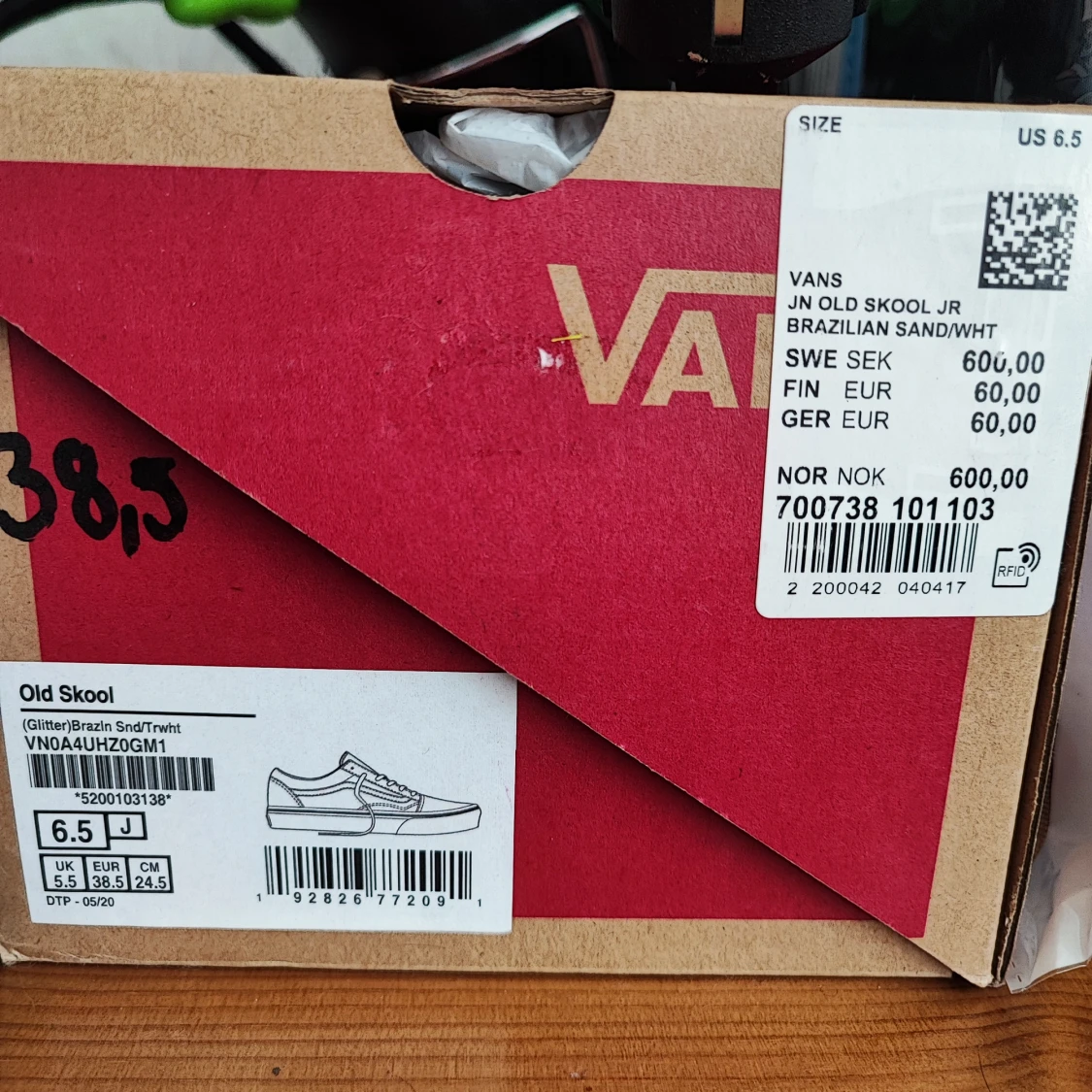 Glittriga Vans strl 38,5 - 90