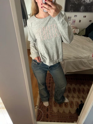 Sweatshirt - Skön och fin sweatshirt! 