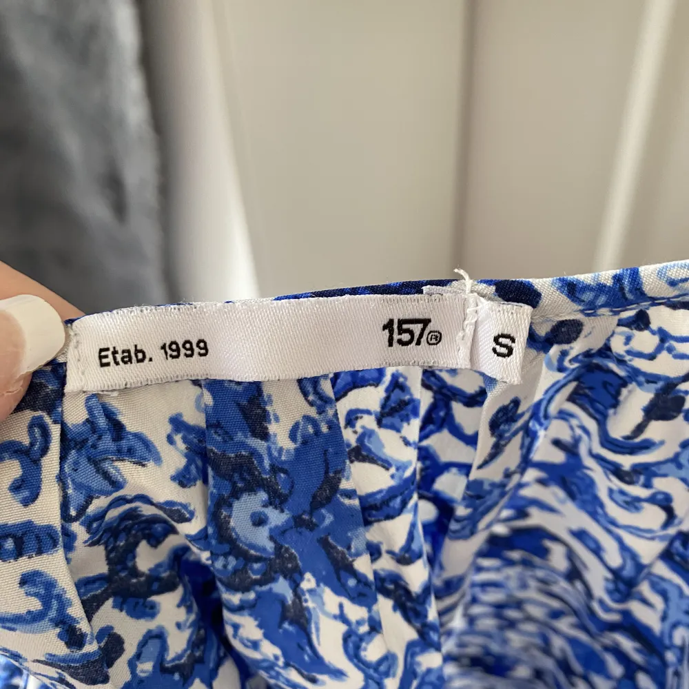 Sött linne från lager 157 i snyggt mönster. Säljer pga för litet. Aldrig använt och inga defekter. Toppar.