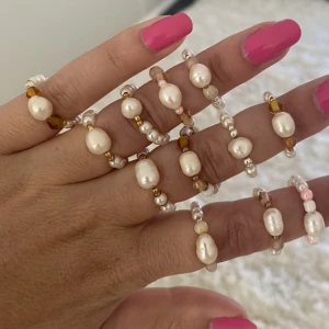 Valfri ring 100kr  - Handgjord ring med odlad sötvattenspärla i mitten. 