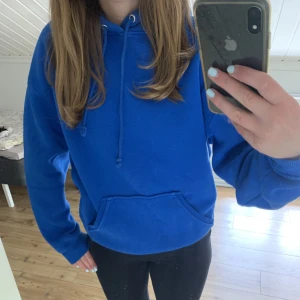 BikBok hoodie  - Kommer inte till användning, mycket fint skick💙