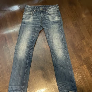 G-STAR jeans - Längd 34 midja 31 raka jeans