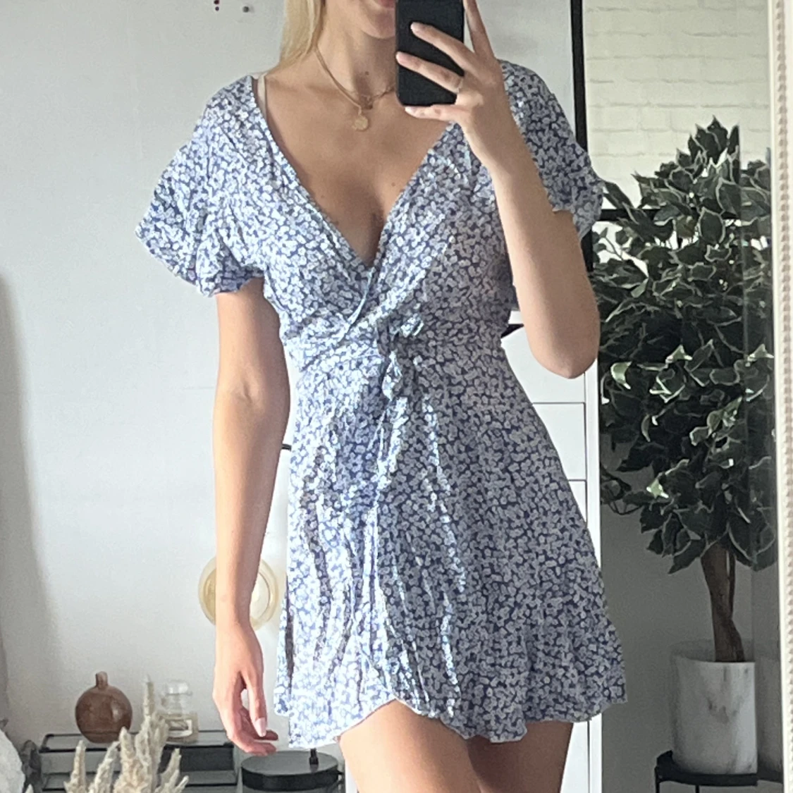 Ljusblå klänning  - 91