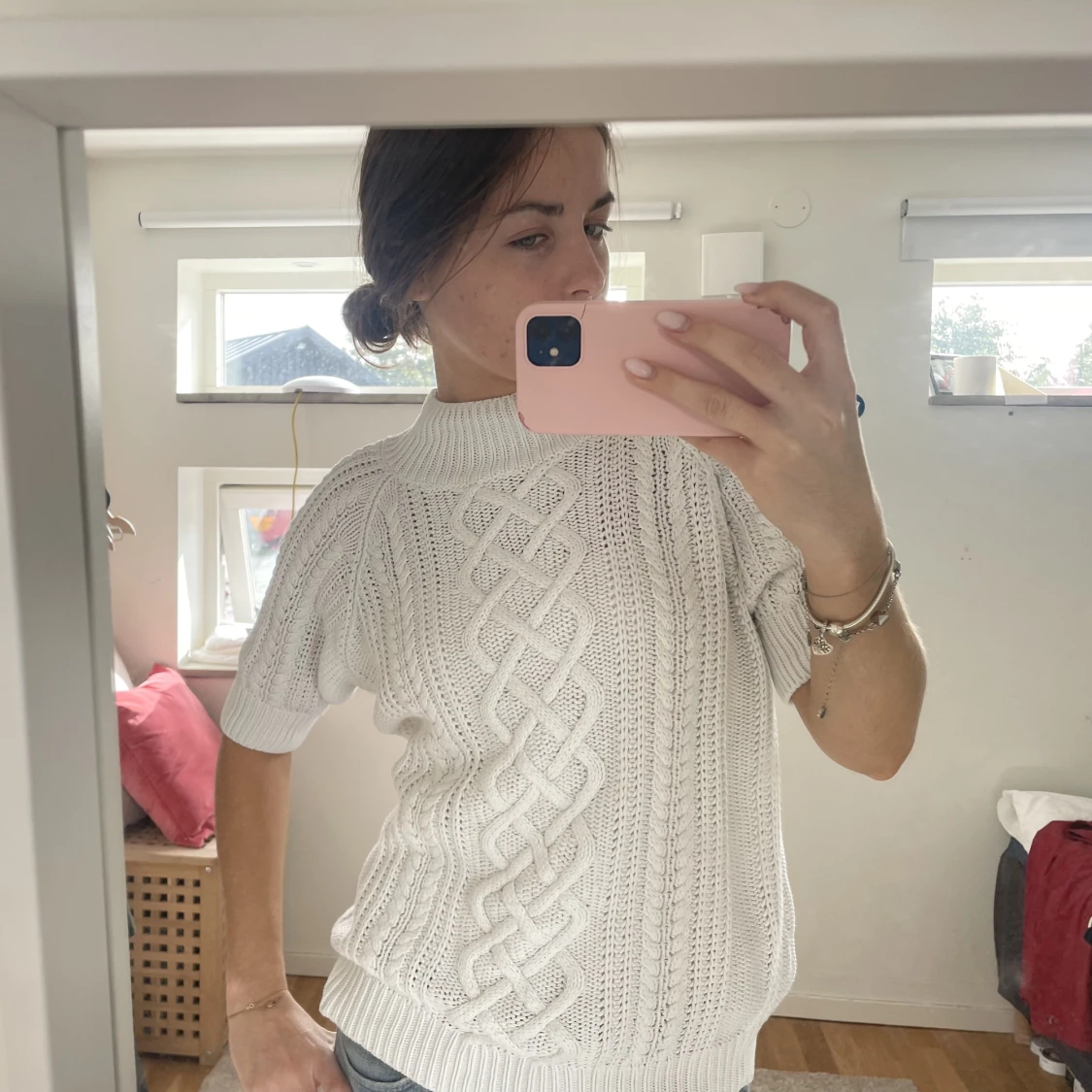 Vit stickad tshirt - 90