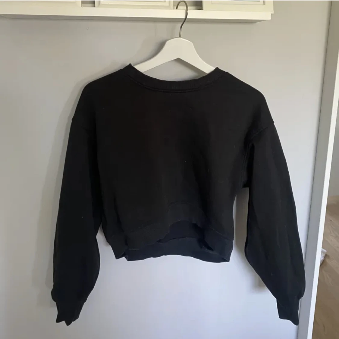 Svart sweatshirt ZARA