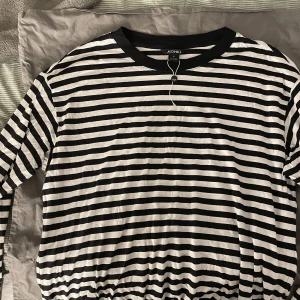 Tröja - Aldrig använd tröja    Skriv för mer info elle bilder❤️