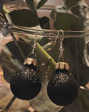 Örhängen  - Örhängen, nickelfria  Helt nya 