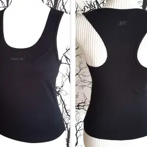 Reebok tränings linne i Stl 36  , ny utan lapp!  Endast provades! Förstärkning över bröstet,  Välsydd , svart 